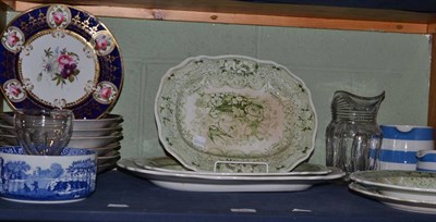Lot 135 - A collection of ceramics and glass including Chamberlains Worcester dessert plates