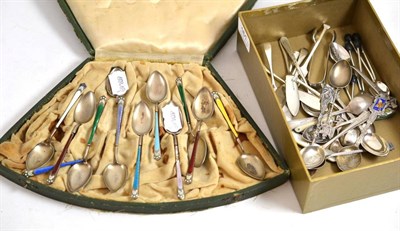 Lot 161 - A cased set of enamel teaspoons stamped '930s', silver teaspoons and coffee bean spoons, etc