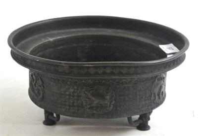 Lot 97 - An 19th century Chinese bronze jardiniere