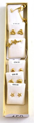 Lot 150 - Six pairs of 9ct gold earrings