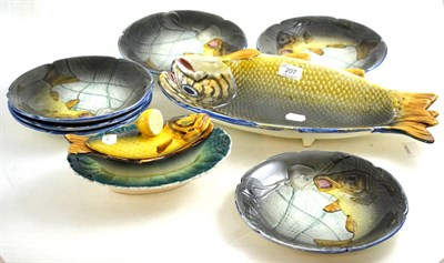 Lot 207 - Six Spanish pottery fish plates, serving dish and treen cover and stand