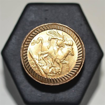 Lot 257 - Sovereign, Australian 1923 mounted on a gold ring (marks rubbed)