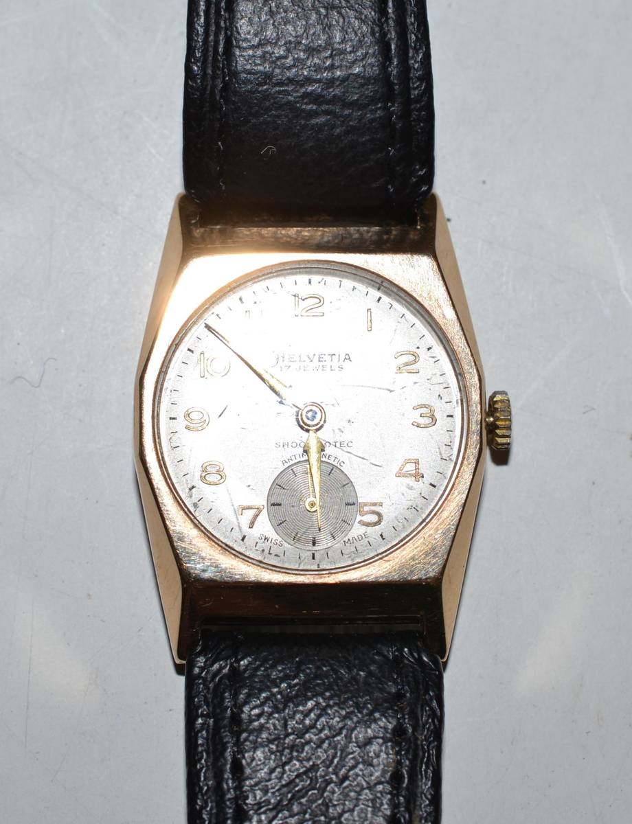Lot 346 - A 9ct gold Helvetia watch