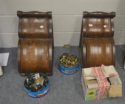 Lot 552 - A pair of corner spandrels of oak and a box of door fittings