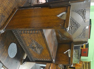 Lot 748 - A carved oak monk's chair