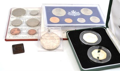 Lot 29 - Australian mint coins, proof set and proof 50p's