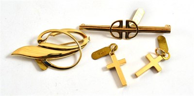 Lot 267 - Two 9ct gold crosses and two brooches