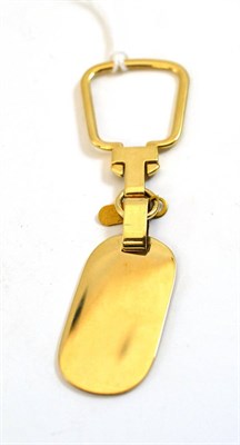 Lot 274 - A 9ct gold key ring