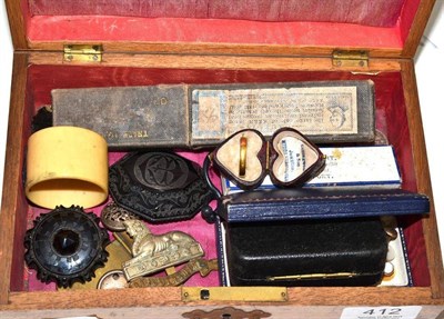 Lot 412 - Box of assorted jewellery, etc and two razors