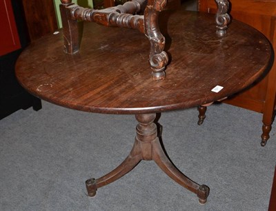 Lot 621 - A 19th century mahogany tripod occasional table