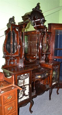 Lot 638 - Edwardian mahogany display cabinet