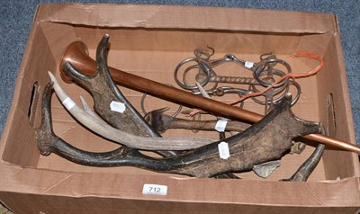 Lot 712 - Antlers, hunting horn and bits