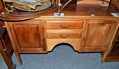 Lot 730 - Mahogany sideboard