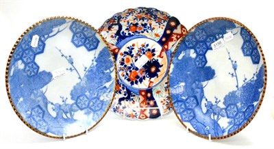 Lot 5156 - A pair of Japanese blue and white chargers and an Imari example