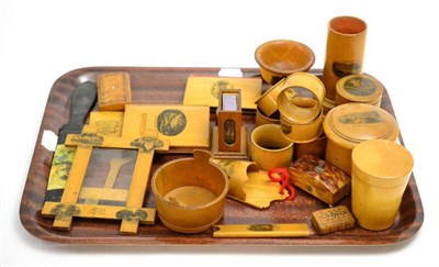 Lot 5278 - A group of Mauchline ware including napkin rings, photo frame, boxes etc