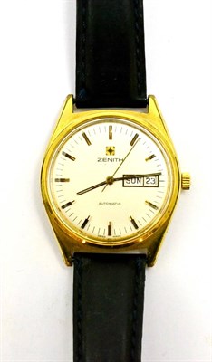 Lot 5520 - A plated automatic calendar centre seconds wristwatch, signed Zenith