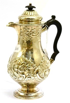 Lot 5536 - Silver coffee pot, London 1896