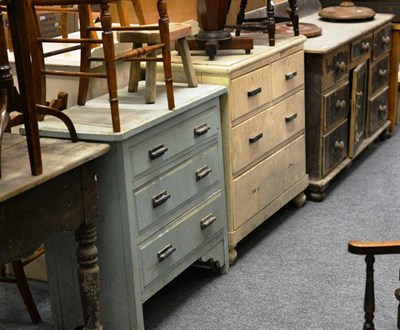 Lot 6012 - Group of pine furniture comprising a table, two painted chests of drawers and a sideboard (4)