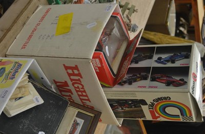 Lot 6079 - A collection of approximately one hundred single records and two diecast models