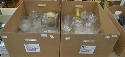 Lot 6083 - A collection of assorted 19th and 20th century glassware including glass rinsers/finger bowls...