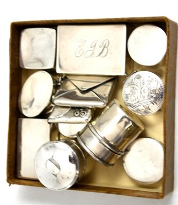 Lot 74 - Twelve silver patch/stamp boxes, various makers and dates including: 1800; 1886; 1905; 1908;...