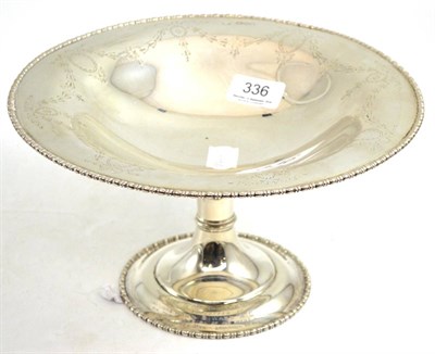 Lot 336 - Silver tazza with engraved decoration