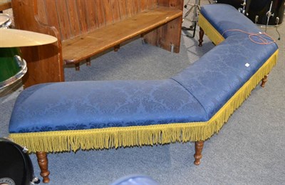 Lot 1120 - Window seat with blue damask upholstery