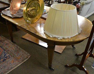 Lot 1357 - Mahogany wind-out dining table with two leaves and winder