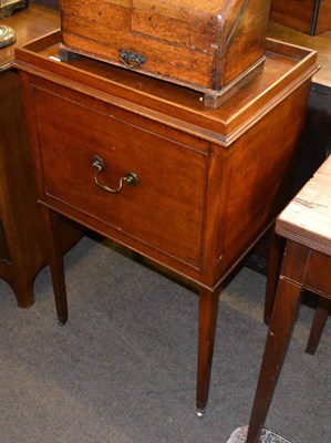 Lot 1361 - Mahogany drinks cabinet