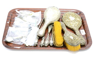 Lot 146 - Quantity of silver teaspoons, coffee spoons and items of scrap silver