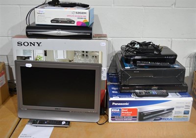 Lot 518 - Assorted TV equipment including a Sony flatscreen TV, a Panasonic DMREXH7 DVD/HDD TV recorder, etc