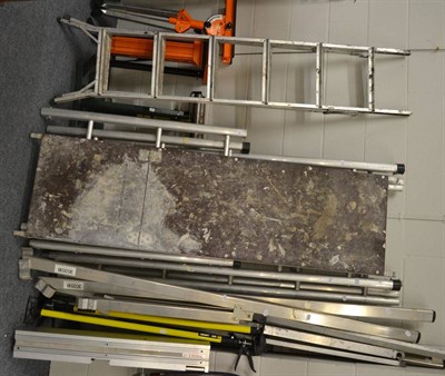 Lot 571 - A Triton Super Jaws, a Triton Multi-Stand and a collection of assorted aluminium scaffolding