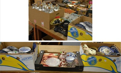 Lot 578 - A quantity including Denby & Royal Doulton dinner ware, glass, Oriental ceramics, a Lladro...