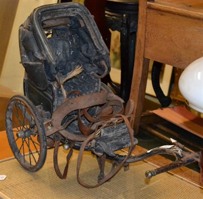 Lot 612 - A Victorian dog cart