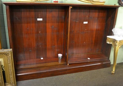 Lot 723 - A large mahogany open bookcase