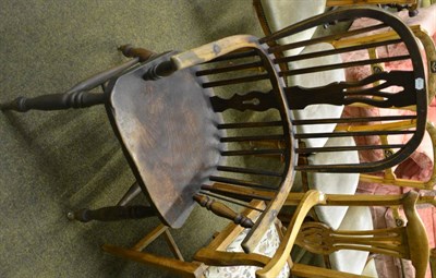 Lot 789 - An ash and elm Windsor chair