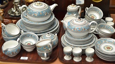 Lot 157 - Wedgwood Florentine tea/breakfast/dinner service