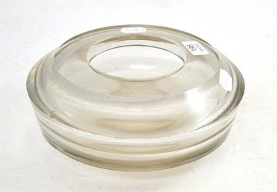 Lot 196 - An American heavy lead glass bowl, 1930s