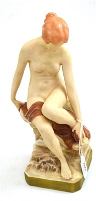 Lot 289 - Royal Dux figure of a bather