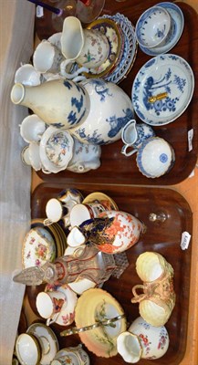 Lot 334 - Two trays of English, Chinese and Japanese porcelain including Royal Crown Derby, Worcester,...