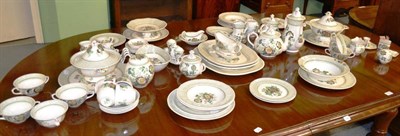 Lot 367 - A collection of Masons Paynsley pattern tea, coffee and dinner wares