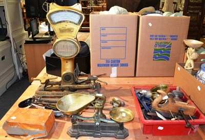 Lot 1023 - Automatic Scale Company set of scales, Avery scales and a quantity of assorted tools