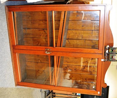 Lot 1029 - Oak bookcase