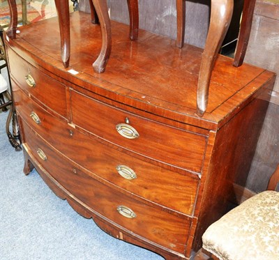 Lot 1077 - A Regency mahogany bow fronted chest of drawers