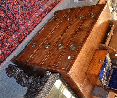 Lot 1338 - A Regency mahogany chest of drawers