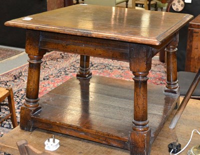 Lot 1374 - Titchmarsh & Goodwin style oak square coffee table