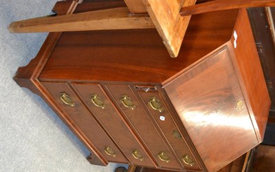 Lot 1389 - Reproduction bureau