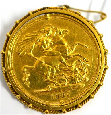 Lot 5019 - Gold £2 Jubilee coin mounted as a brooch