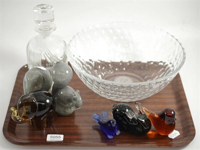 Lot 5055 - Tiffany & Co glass bowl ";Platinum club 2002";, Wedgwood glass animal paperweights etc
