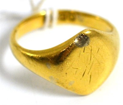 Lot 5186 - An 18ct gold signet ring